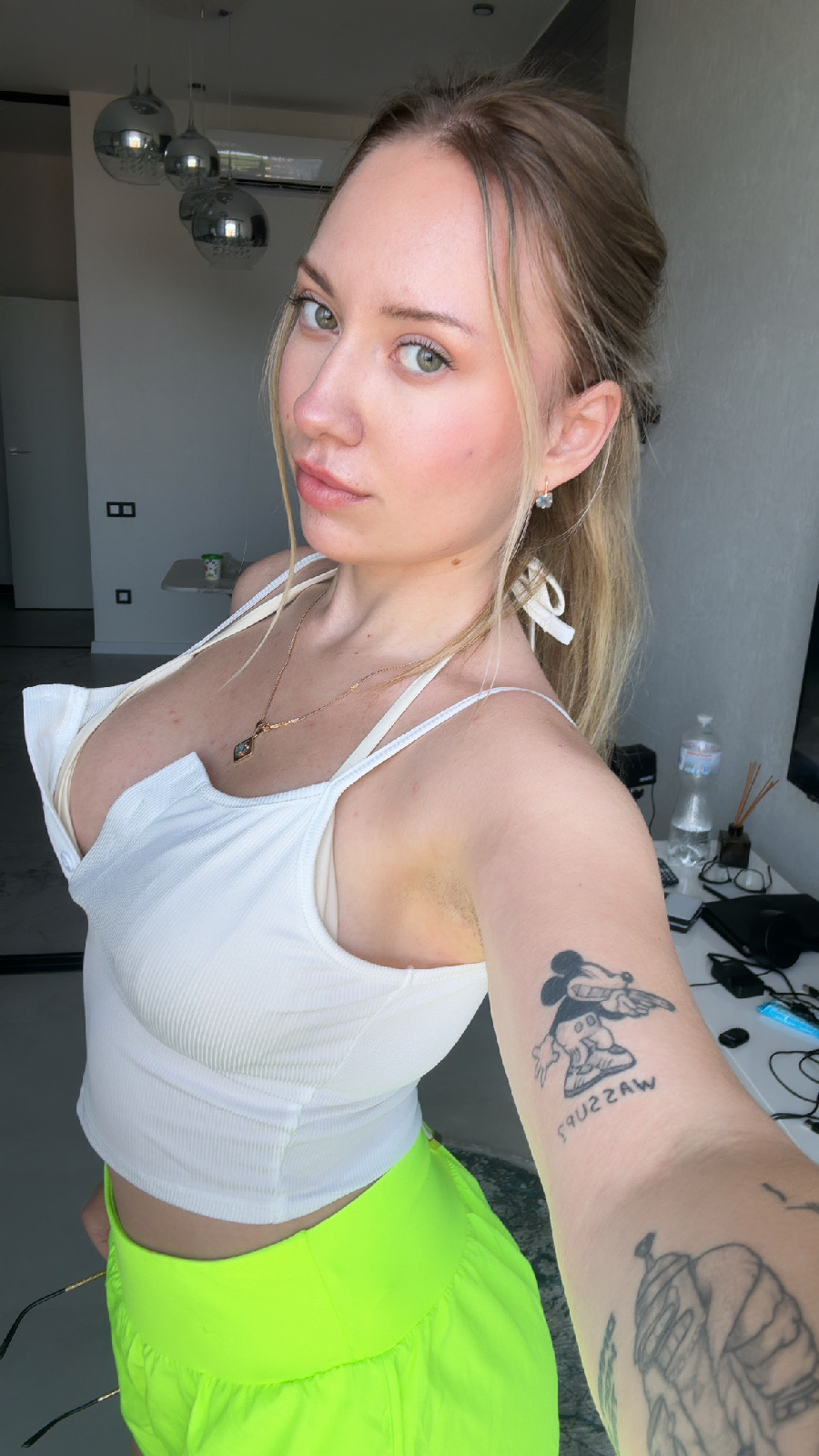 KateV in her underwear in Manisales