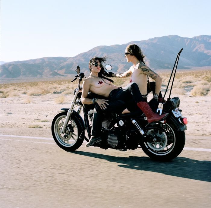 Girls on a motorcycle in Manisales