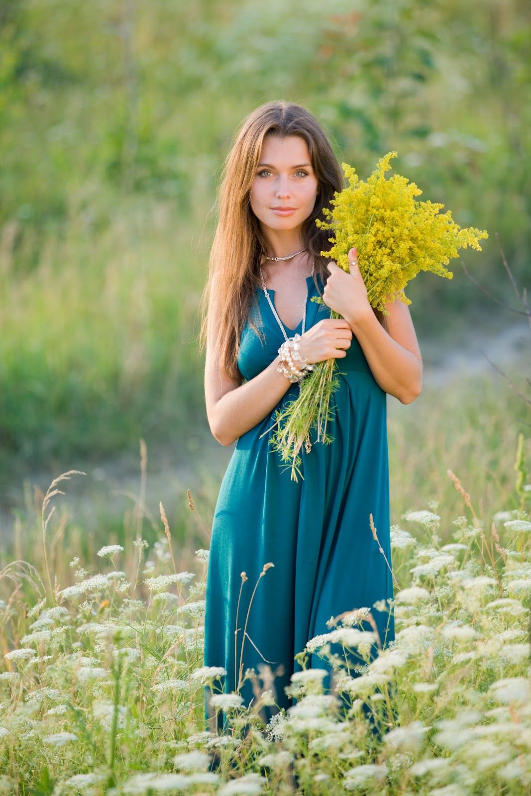 Slavic women in Manisales