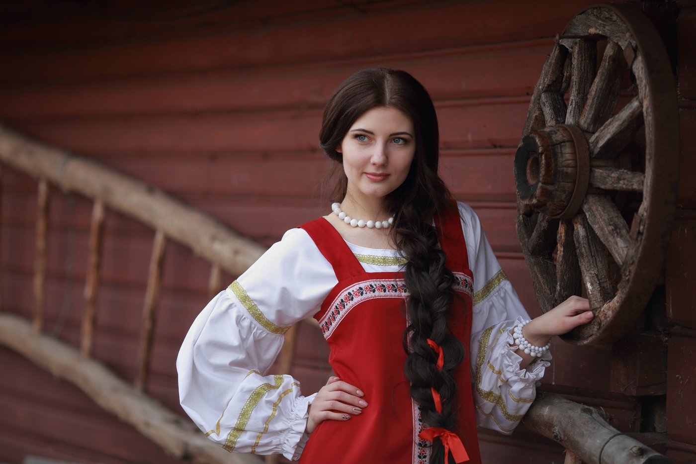 Girls in Slavic costumes in Manisales