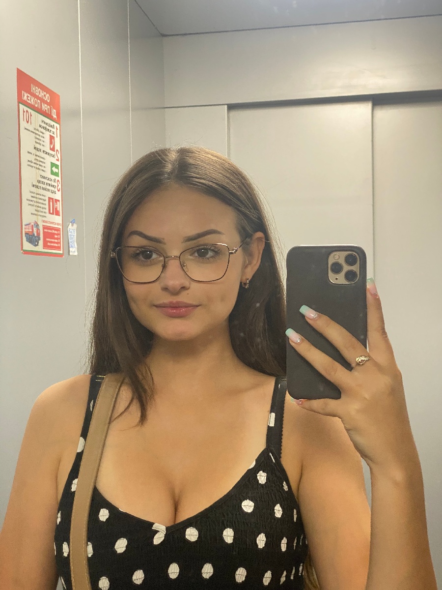 Sexy model Stacy in Manisales