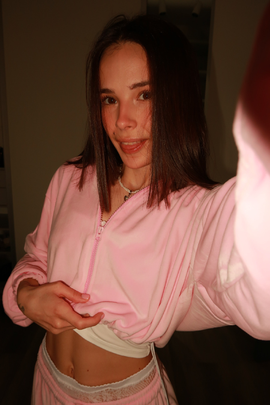 Tina brings the glow — live moments in Manisales